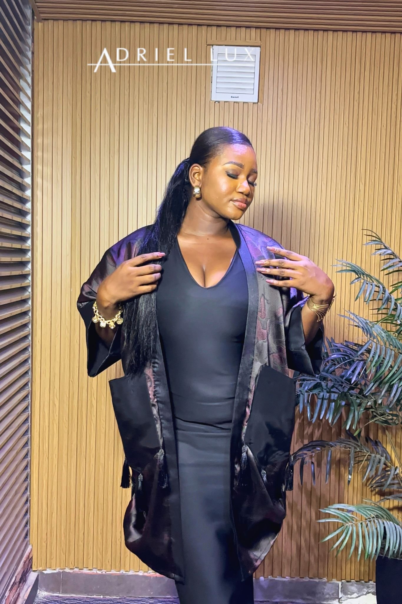 The FUNKE07 Tassle-Adorned Kimono top-