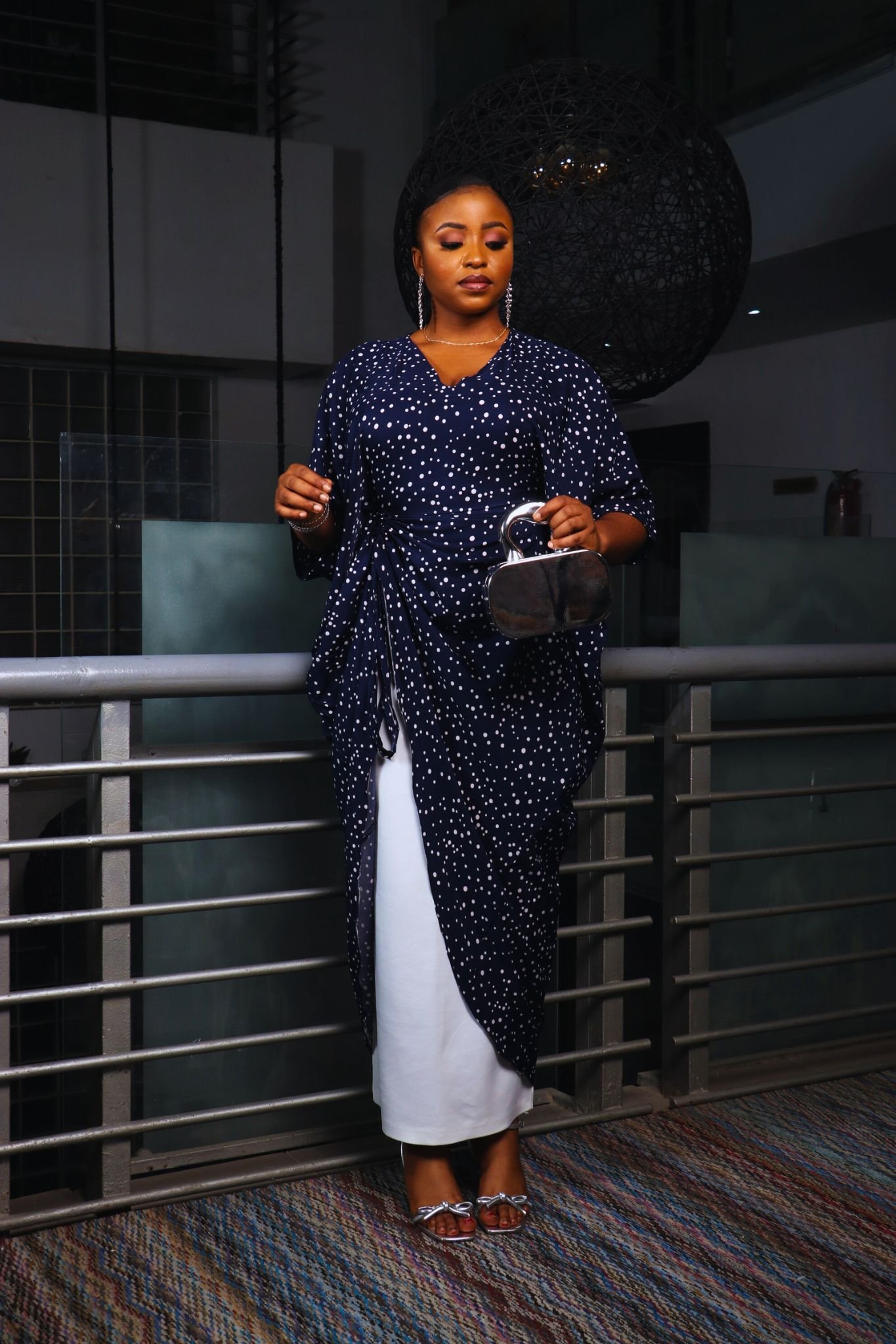 OMOTOLA02 Self-Cinched 2-Piece Set. Blue/White