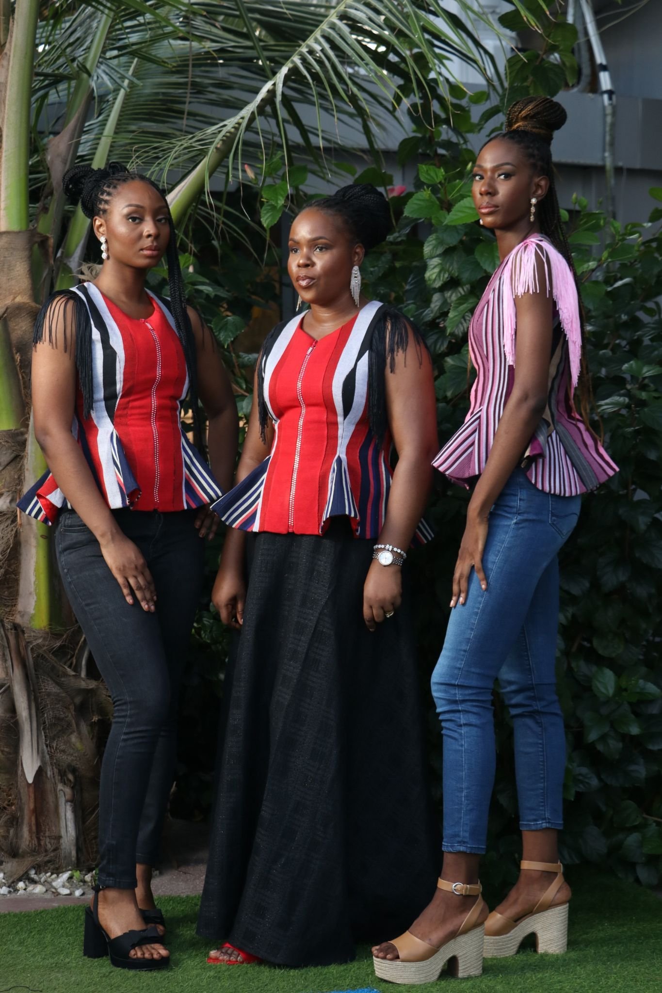 FOLÁSADÉ Fit n Flare Top 