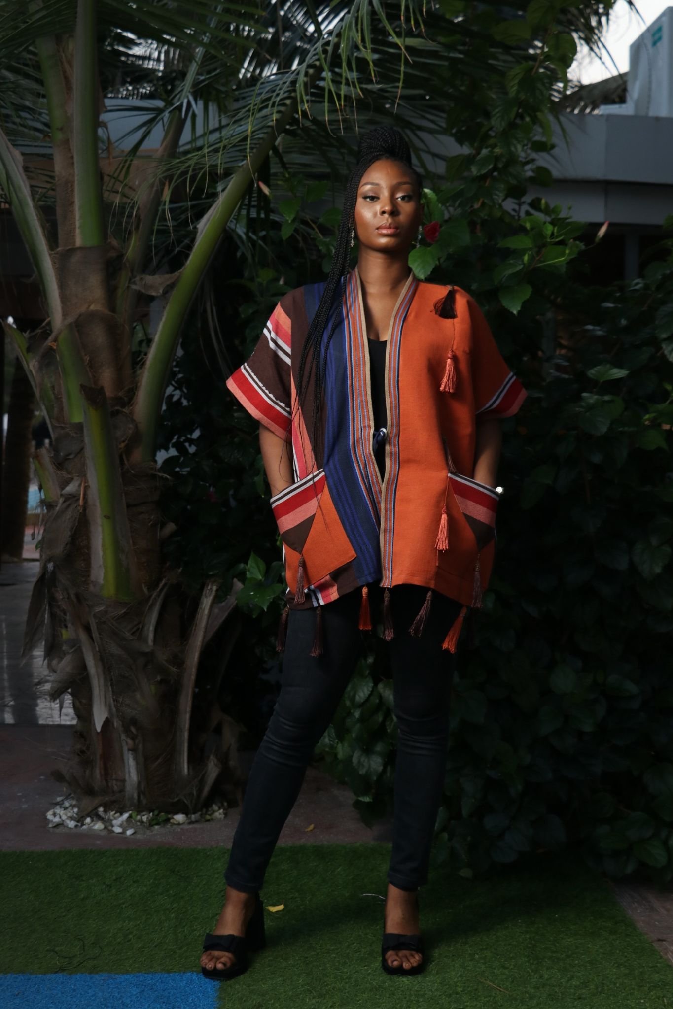  FOLÁSADÉ Tassled Kimono